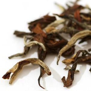 Oriental Beauty Oolong Tea (Dong Fang Mei Ren Wu Long) from Jing Tea