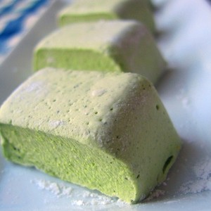 Matcha Green Tea Marshmallow from Fusion Sweets
