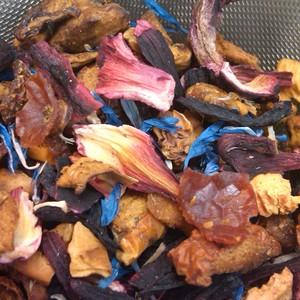 blue eyes from Walnut Street Tea Company