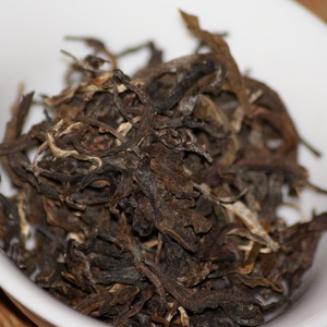 Wild Jungle Green Pu-erh “Maocha” #5801 from The Phoenix Collection