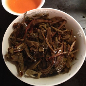 Yiwu Sheng Pu'er 50g Mini-Brick 2006 from Mandala Tea