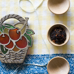 Organic Pomegranate Cherry Black Tea from Divinitea