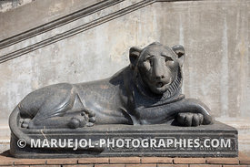 Statue de lion