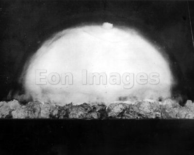 Fireball from first atomic bomb, Trinity in 1945