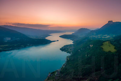 Sunset on lake Annecy