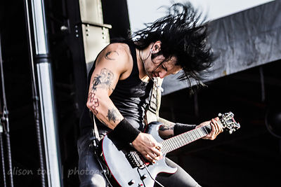 Jinxx, guitar, Black Veil Brides