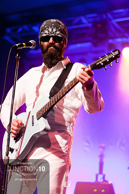 100-6396 The Eels