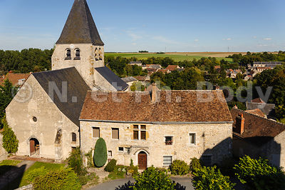 France, Loiret (45), Yèvre-le-Châtel labellisé Les Plus Beaux Villages de France, église Saint-Gault XI siècle et village//France, Loiret, Yèvre-le-Châtel, church St-Gault dated 11 th. century and village