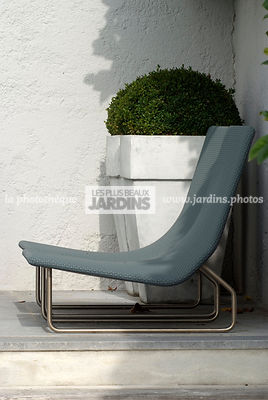 Fauteuil par Francesco Rota, Conception et réalisation : James et William Hartley. English Garden Group