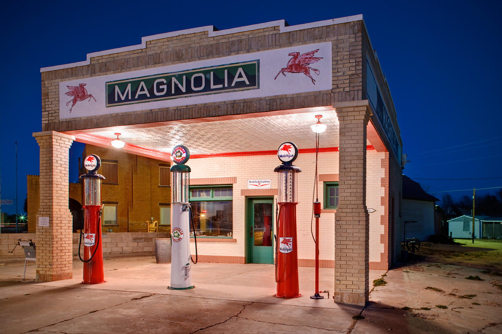 Clark Crenshaw Photography Magnolia Station