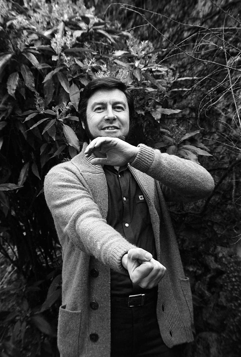 ALAIN BIZOS PHOTOGRAPHY Jacques Mesrine (1979) Le Bras d'honneur (1