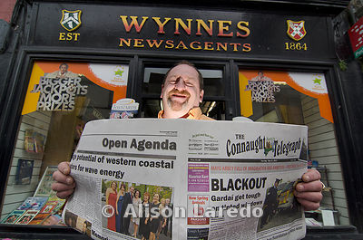 Wynne's shop ccastlebar, closes, june 2011