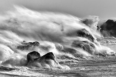 France, Finistère (29), Porspoder, vagues sur la côte lors d'un gros coup de vent