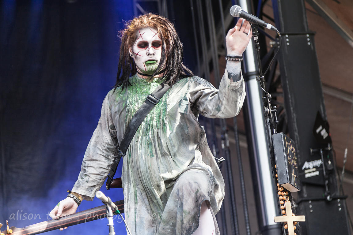 ALISON TOON PHOTOGRAPHER Devin "Ghost" Sola, bass, Motionless In White