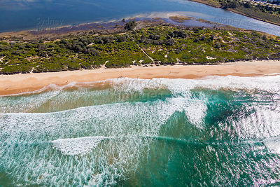Dee Why Waves