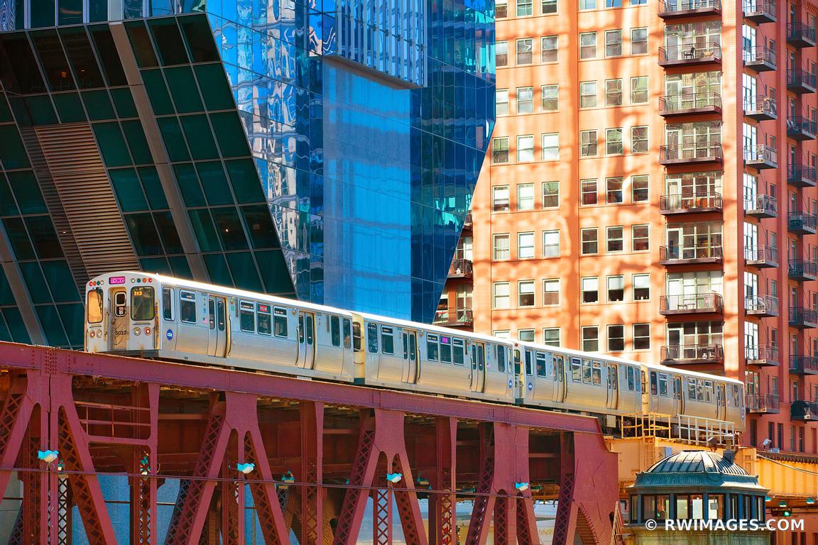 CHICAGO EL CHICAGO ELEVATED TRAIN CHICAGO ILLINOIS COLOR