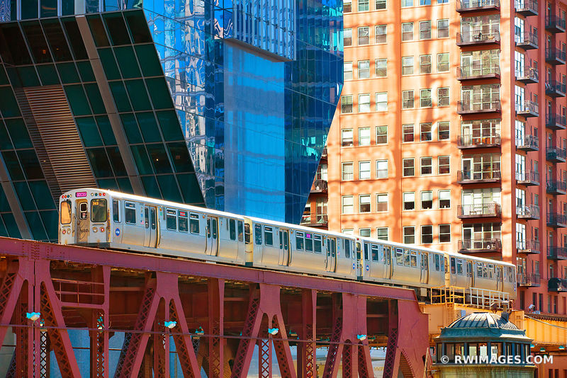 CHICAGO EL CHICAGO ELEVATED TRAIN CHICAGO ILLINOIS COLOR