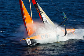 IMOCA 60' PRB - Skipper : VIncent RIOU - Route du Rhum 2018 - Au large de Groix le 10/10/2018