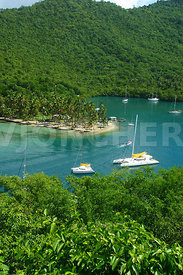 photo des iles de la caraibes, iles grenadines, ile de sainte lucie, marigot bay