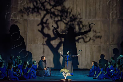 Norma / Bellini / S. Braunschweig / R.Frizza / Théâtre des Champs-Élysées