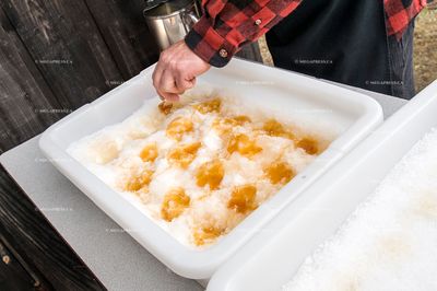 Maple syrup taffies on snow
