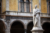 Italy - Verona - A statue of Dante in the Piazza dei Signori