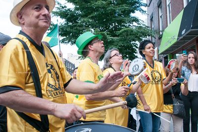 Hundreds in Montreal Canada celebrate Brazil's win