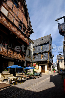 FRANCE, INDRE ET LOIRE, CHINON // FRANCE, LOIRE VALLEY, CHINON