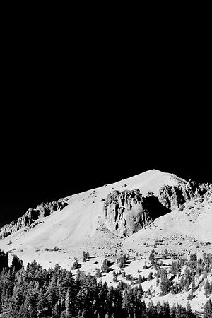 LASSEN PEAK LASSEN VOLCANIC NATIONAL PARK CALIFORNIA BLACK AND WHITE