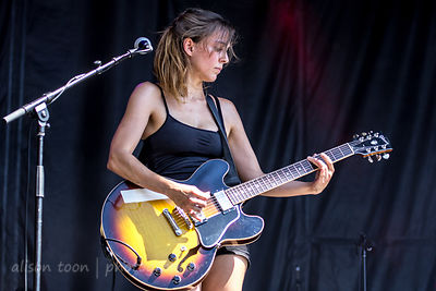 Siouxsie Medley, guitar, Dead Sara, Aftershock 2013