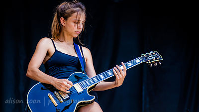 Siouxsie Medley, guitar, Dead Sara, Aftershock 2013