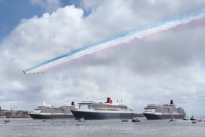 The Three Queens and Red Arrows
