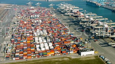 Rotterdam World Gateway (RWG) Container Terminal, Rotterdam Harbour, Maasvlakte, Rotterdam, Netherlands