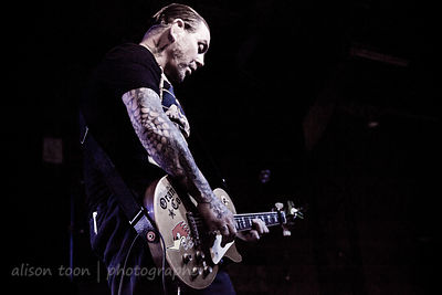 Mike Ness, vocals and guitar, Social Distortion