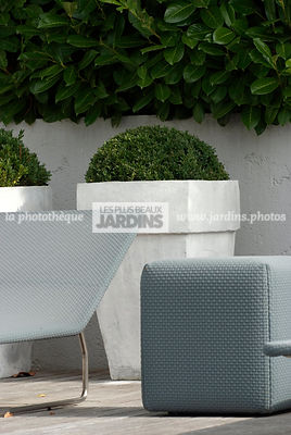 Fauteuil par Francesco Rota, Conception et réalisation : James et William Hartley. English Garden Group