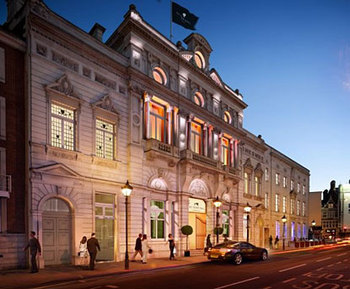 Fulham Town Hall, Fulham Road SW6