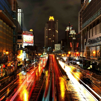 Bangkok by night by Simon Morris