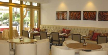 Lowdes Bar and Kitchen restaurant bar