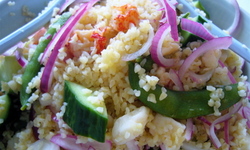 Bulgur med kräftstjärtar och halloumi