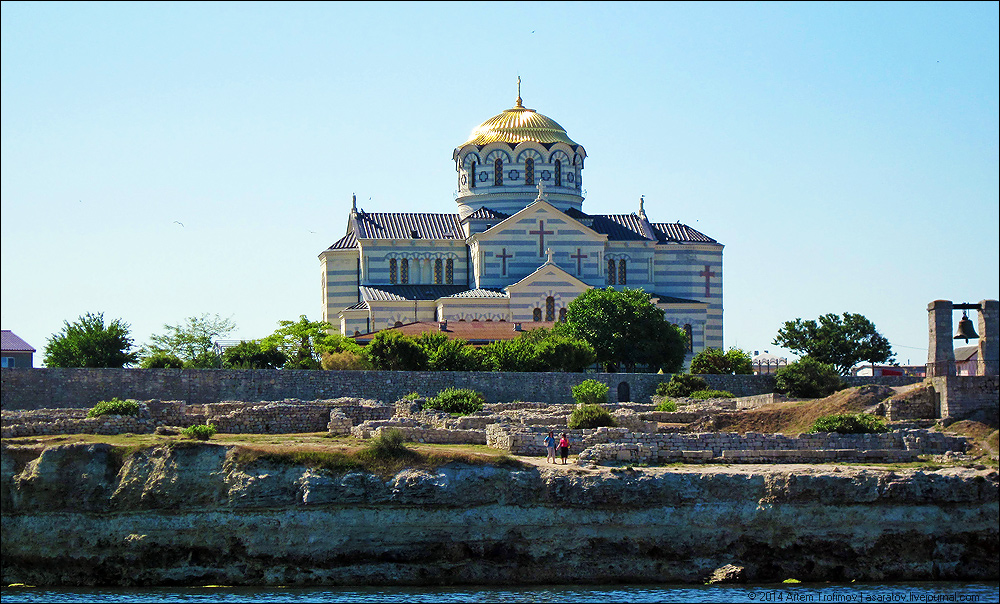 http://s3.amazonaws.com/mishenev/media/mishenev-2008-4239.jpg
