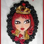 normal_cammero spilla red queen.jpg