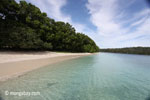 Peucang Island beach [java_0457]