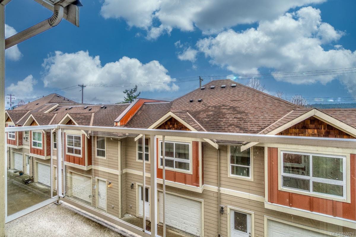 FEATURED LISTING: E - 9 WHITE St