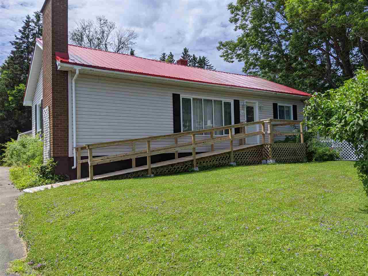 FEATURED LISTING: 1979 Acadia Avenue Westville