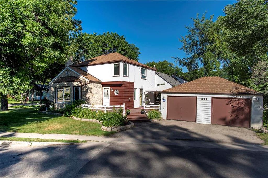 FEATURED LISTING: 855 Kildonan Drive Winnipeg