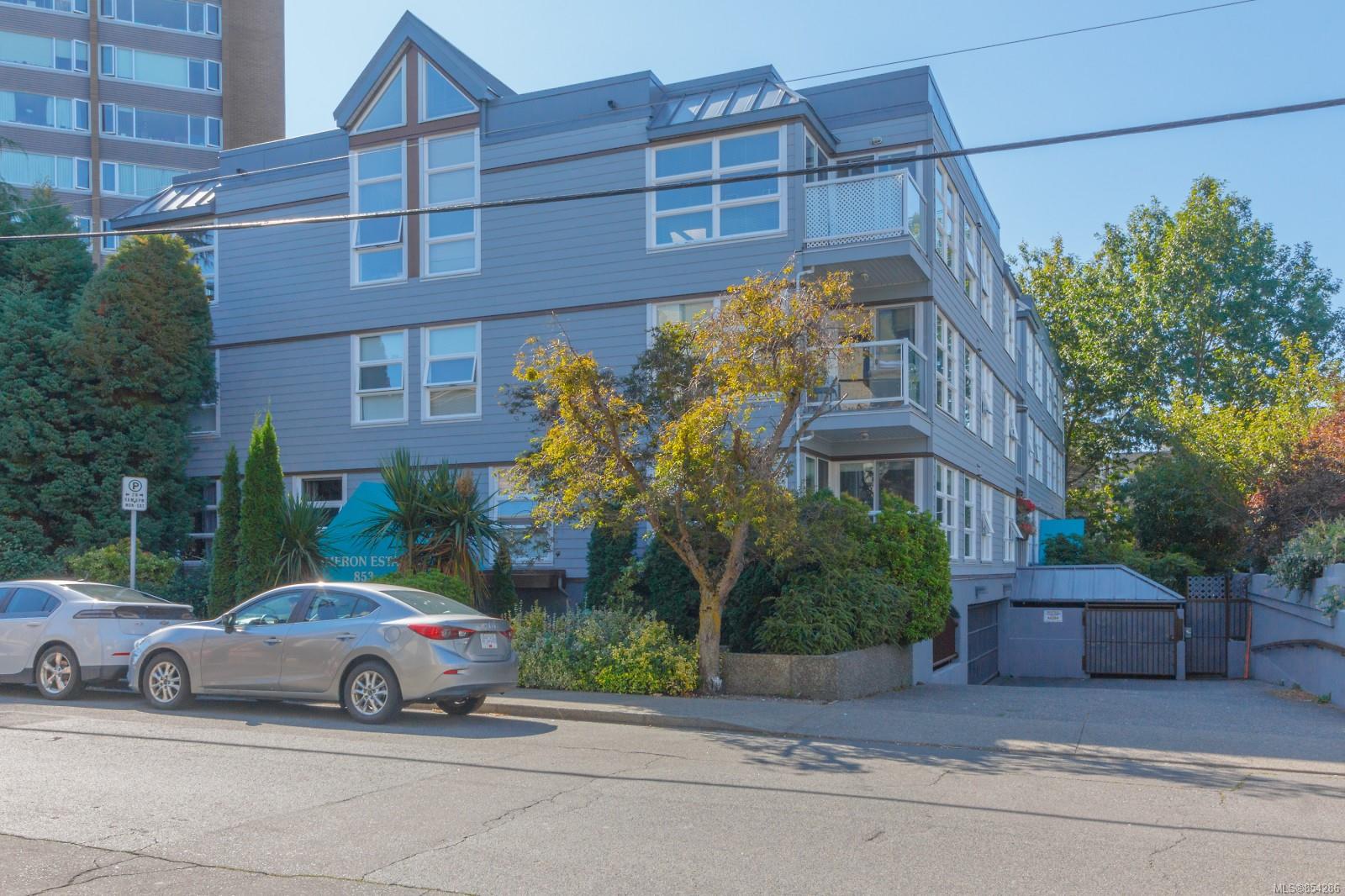 FEATURED LISTING: 304 - 853 North Park St