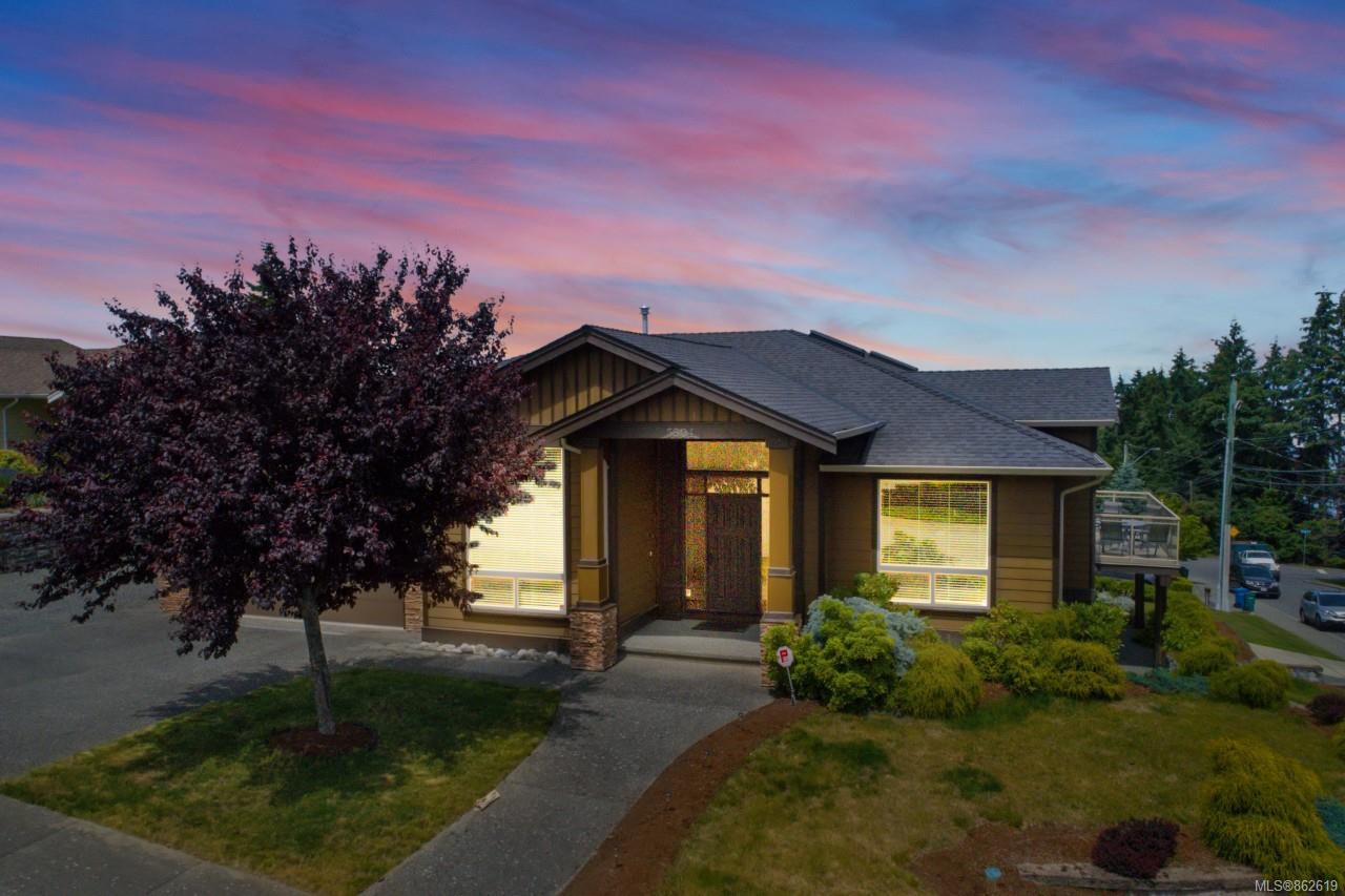 FEATURED LISTING: 5604 Muggies Way