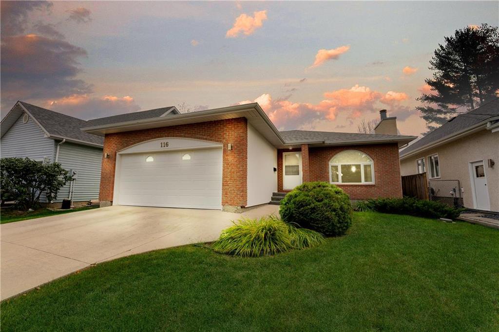 FEATURED LISTING: 116 Shillingstone Road Winnipeg