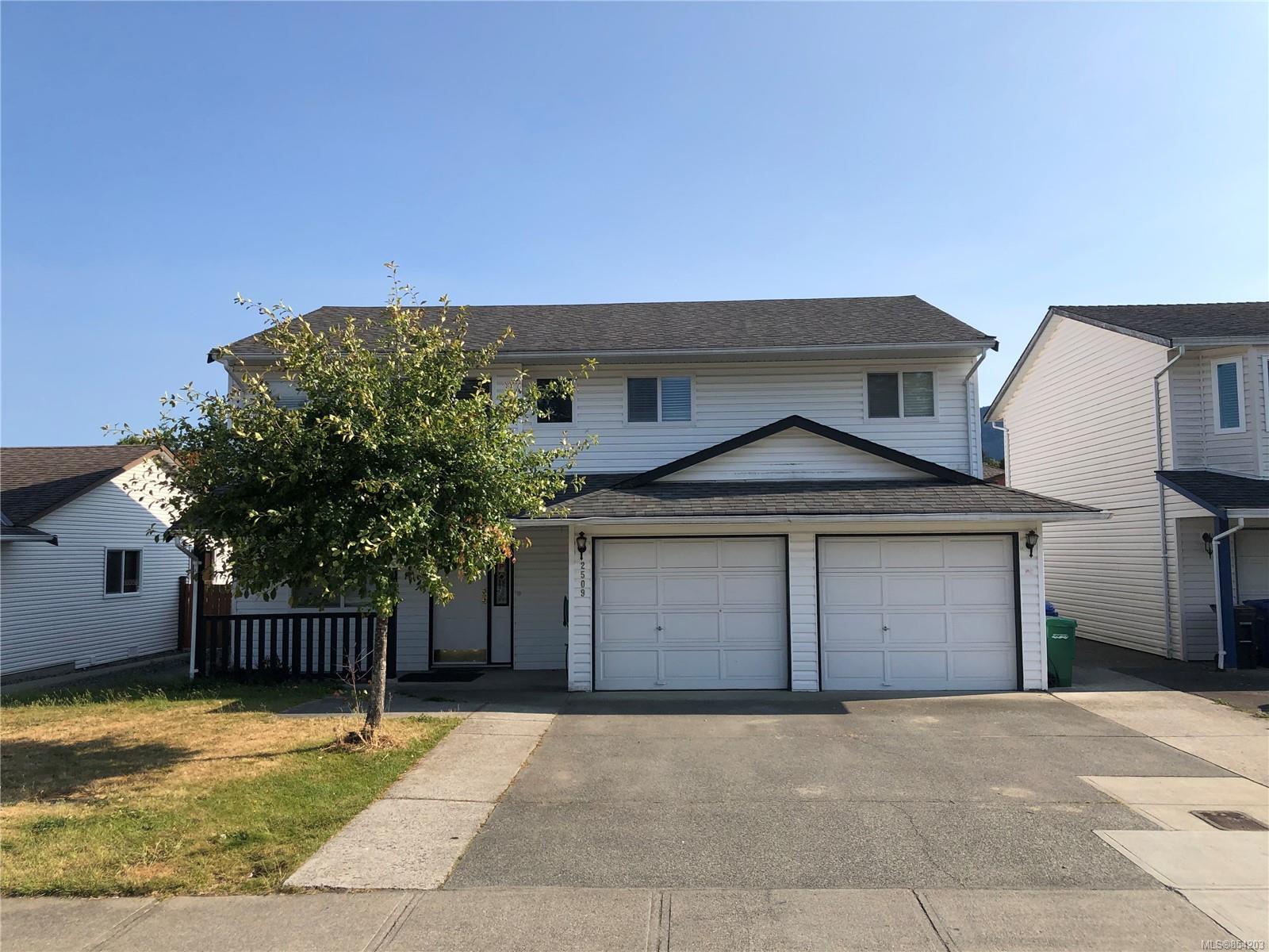 FEATURED LISTING: 2509 Nadely Cres