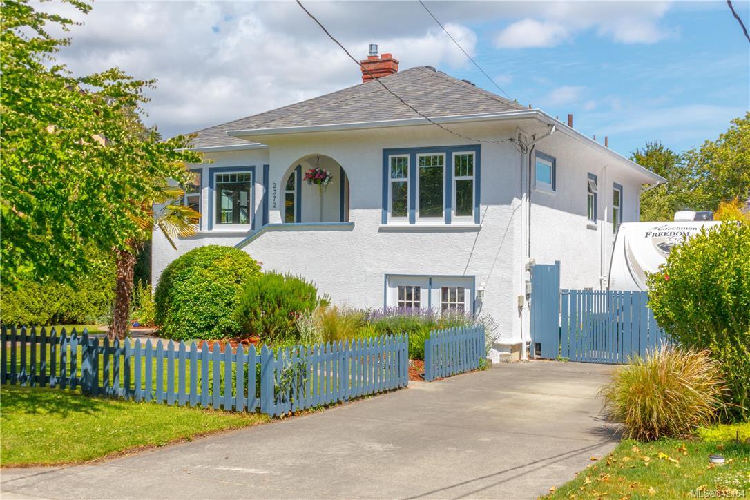 FEATURED LISTING: 2372 Zela St Oak Bay